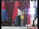 Los alumnos de la escuela merecumbe,de la mano de su profesor Carlos nos deleitan con una bonita exibicion de bailes latinos ...