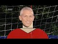 Koppen rollen met Lasse Sch�ne