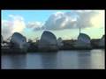 The-Thames-Flood-Bar