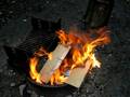 videos de 2008 09 28 - Poe Paddy - Flaming cardboard.AVI