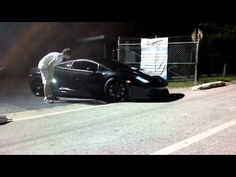 Amy´s Lamborghini Gallardo with straight pipes!