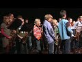 Saxofoonorkest SaxUs speelt Sinterklaas wie kent hem niet