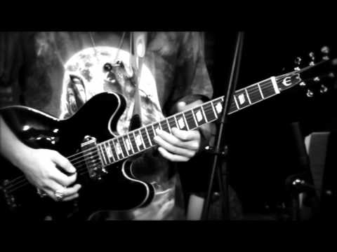 Ain't No Sunshine (Cover)