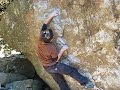 ����̃{���_�[�Ń{���_�����O���Ă���N�}���� 