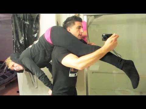 COUPLES BOOTY WORK OUT