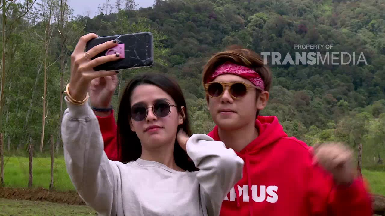 celebrity on vacation