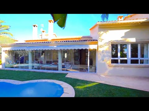 997000€/600m from the sea/Villa in Spain/House by the sea in Alicante/Real estate on the Costa Blanca/Classic style