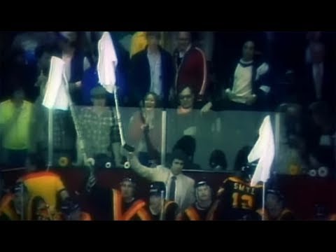 Video: Canucks vs. Blackhawks, Campbell Conference Final, Game 2 - April 29, 1982 | NHL Classics