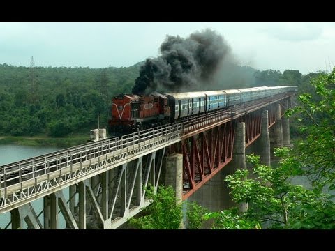 ALCO - Those days Sanghamitra was getting a Itarsi WDP-4B as its loco link but that day it came in with a WDM-3A Alco of Itarsi shed but didn't disappoint as it sho...