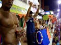 andr� lelis falando com a galera do camarote da alegria