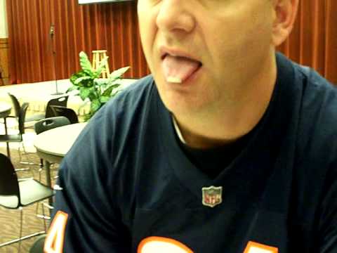 Club Cafe with Comedian Buzz Sutherland - Magic Trick