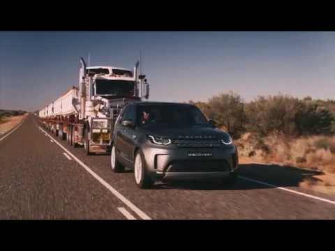 Un Land Rover Discovery remolca un convoy de 120 toneladas 