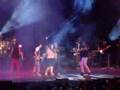 Los chicos de OT cantan a una fan Me enamora en Expo