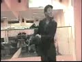 Anderson Marçal - singing and trying to dance in the rain kkk