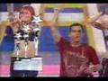 Tito El Bambino cuando el publico le da la orquidea