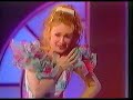 nelly in fawazeer alam waraq 1990حلقة من حلقات فوازير عالم ورق ورقكما في كل الحلقات والاعمال تتألق نجمة الاستعراض والفوازير نيللي في هذه الحلقة وتقوم بدور الفتاة المغتربة عن وطنها الاموالمقيمة في لندن تنتظر رسالة من حبيبها المقيم في الوطن حلقة جميلة و شيقة