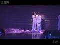 videos de Shinhwa Concert fancam 2W-Minwoo Kissing Dongwan?!