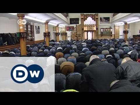 Imam predigt gegen islamistischen Terror | Journal