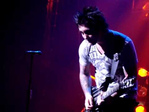 Avenged Sevenfold - Rev and Syn Solo