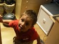 nico aprende a boxear