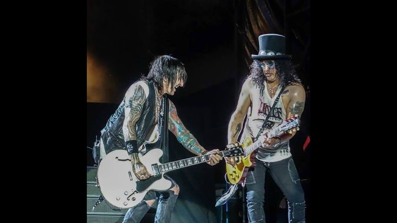 Cover image - Richard Fortus is the guitarist of Guns N' Roses and has lent his talent to many musical projects.