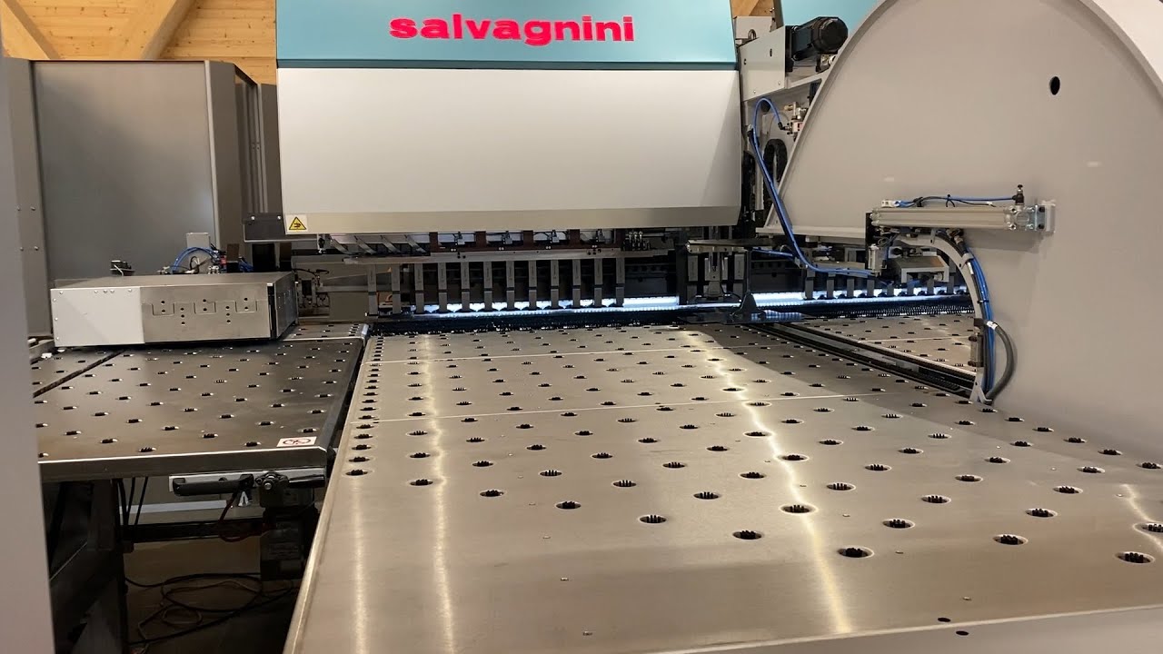 #3 Salvagnini S4 + P4 line conveyor, reorientation, bending