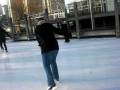 videos de ROMI DOING ICE SKATING =O