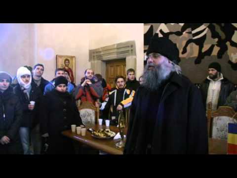 Cuvânt Pr. Stareţ - Colinde la Manastirea Putna Cuvânt Pr. Stareţ - Colinde la Manastirea Putna