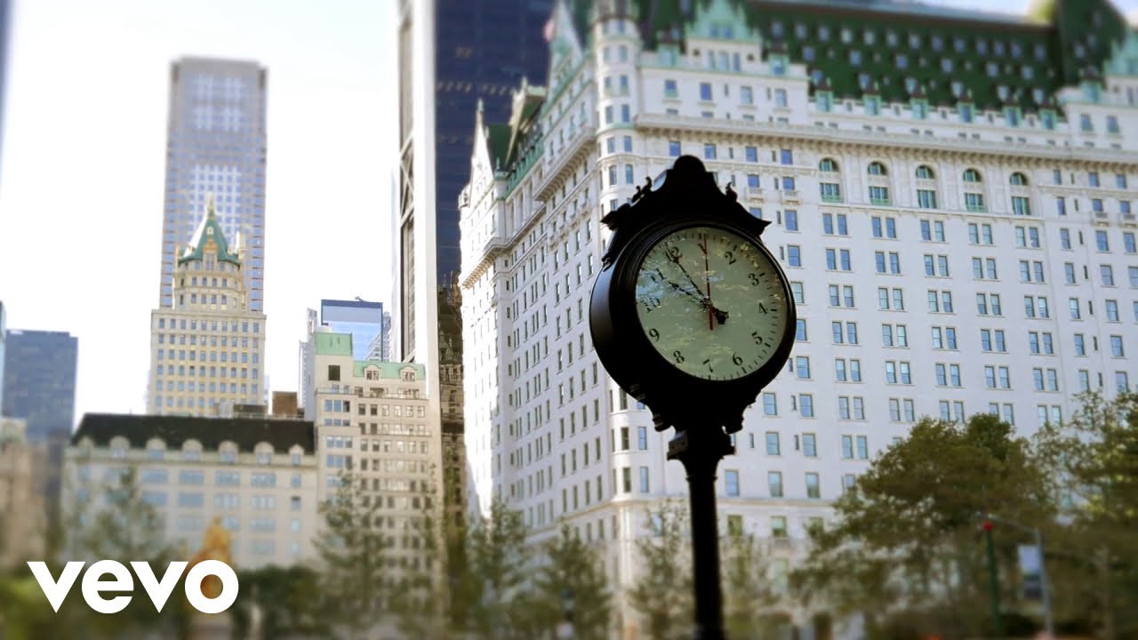 Roman Nagel - Clocks (Visualizer)