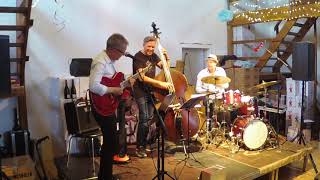 Paraphrasing: Cb-Jam Blues