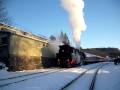 Br. 78 468 drück einen Sonderzug in den Bahnhof Warstein zurück