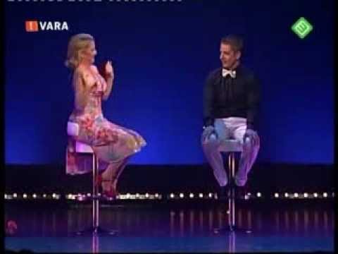Sandifort - Alex Klaasen en Martine Sandifort uit het programma VOLGEND JAAR LACH JE D'R OM 2005.