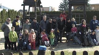 Spolek STURM uspořádal jarní úklid dětských hřišť