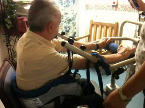 how to use a hoist in a care setting