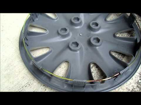 how to remove hhr hubcaps