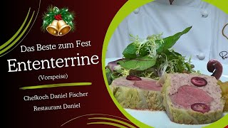 Ententerrine mit lila Kartoffeldressing und Apfelkompott Ententerrine mit lila Kartoffeldressing und Apfelkompott