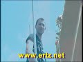 Iura es georgio. Y se ha venido desde Tiblisi a hacer un góming guapísimo. Bueno, no es exactamente así, pero aprovecha su estancia para enseñarme a (des)contar en georgio.