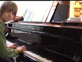 johannes spielt klavier 2