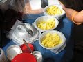 注文すると大塔の下ですぐ作ってくれます！ 麺料理です。 www.eonet.ne.jp