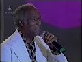 mais um grande sucesso desse extraordinario cantor carlos gonzaga...cavalheiros do c�u