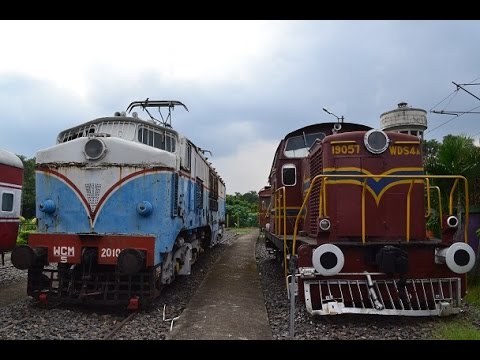how to reach nepal from kolkata by train