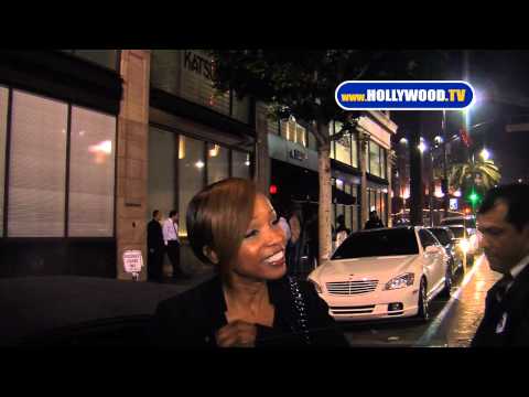 Elise Neal