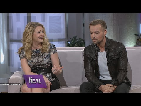 scenes - Melissa Joan Hart and Joey Lawrence keep it REAL about their relationship on and off screen. During this clip, the stars dish on their steamy sex scenes on the new season of ABC Family's...
