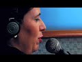 Toda bêbada canta, por Silvia Machete