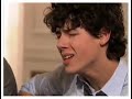 Jonas Brothers Lovebug (Acoustic Performance)