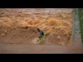 Surf no Dilúvio - Oficial / Surfing the Sewage - Official