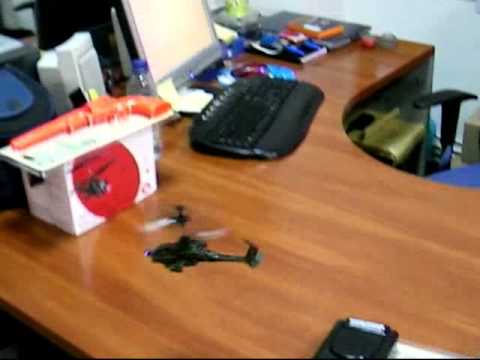 0 Micro helicópter Apache para interiores
