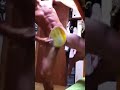 笑顔が可愛い弟が全裸でケツ振りながら踊る
