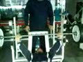 supino 134 kg... uma rep.. fiaes gim