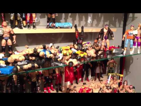 how to collect wrestling figures